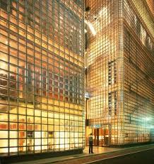 Maison Hermes By Renzo Piano Inspired By Traditional Japanese Lanterns It S Crafted From 45cm X 45cm Urban Design Architecture Renzo Piano Architecture Design