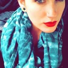 Danielle Knowles (dannikayee)