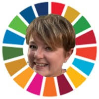 Jennifer Chalk's Instagram, Twitter & Facebook