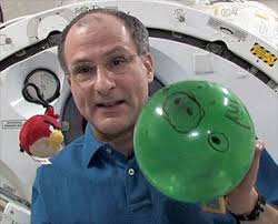 Astronaut launches Angry Birds Space, in game and