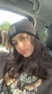 University students seeking apartments in Burlington?