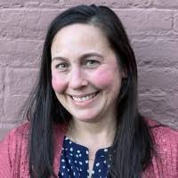 Lisa Kinder's Instagram, Twitter & Facebook