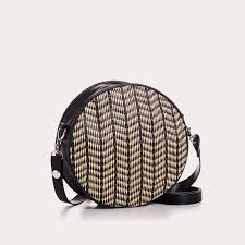 Un choix unique de sac cuir blanc femme disponible dans notre magasin. Sac Rond Cuir Femme Caliope Reqins