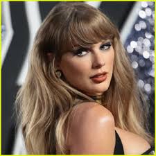 Kim Kardashian Hangs with Millie Bobby Brown