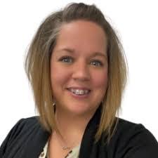 Beth Benefield's Instagram, Twitter & Facebook