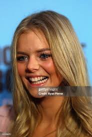 Actress Samara Weaving arrives at the Sydney premiere of "Horrible... News  Photo
