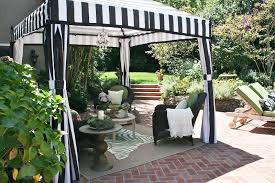 Black And White Deck Decor Pin On Better Decorating Bible