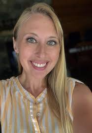 Lori Seipel's Instagram, Twitter & Facebook