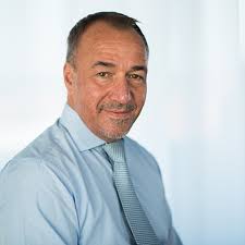 Frank Schmelzer's Instagram, Twitter & Facebook