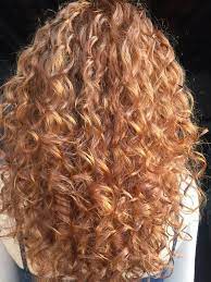 Pretty Curls Frisuren Styling Kurzes Haar Haarfarben