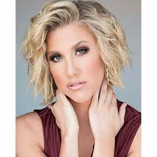 Savannah Chrisley Short Hair Styles How To Curl Short Hair Hair Beauty