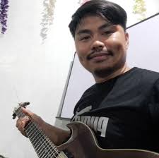 🎸 Fermata EVO-24 Level up your tone and style! ⚡ Ang Fermata EVO-24 ay  built para sa mga gusto ng solid feel, smooth playability, at powerful  sound — perfect sa gigs, jamming,