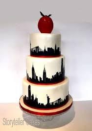 Loved Making This New York Themed Wedding Cake For The Very Lovely Couple Who Tied The Knot There Last Week The Cakes Were Red Ve New York Cake Nyc Cake Cake