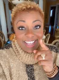 Danielle Hayes (@thepreachingexecutive) • Instagram photos and videos