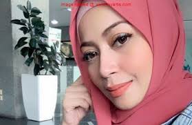 Dedah Alami Sakit Misteri Syura Akui Turun 12kg Tanpa Sebab Jika Sebelum Ini Penyanyi Elyana Mendedahkan Dirinya Menghidap Kanser L Penyanyi Penyakit Artis