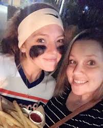 𝐂𝐚𝐫𝐨𝐥𝐢𝐧𝐞 𝐙𝐨𝐞𝐲 (@z.bryant03) • Instagram photos and videos