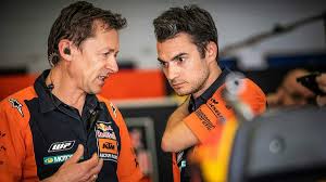 Dezember im jerez erstmals getestet. Motogp So Hilft Dani Pedrosa Ktm