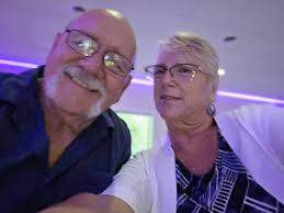 Introduction and photo sharing