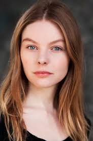 Nell Hudson Wiki, Biography, Age, Gallery, Spouse and more