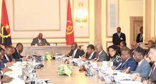 O conselho de ministros criou a agência nacional para a gestão da região do okavango (anagero), entidade destinada a promover, atrair e facilitar investimentos privados para a gestão integrada da região do cubango/okavango. Angola Conselho De Ministros Apreciou Memorando Estrategico Para Mitigar Crise Club K Angola Noticias Imparciais De Angola