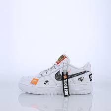 Nike Air Force 1 07 Prm Jdi Just Do It All Over Prints Of The Nike Air Force 1 Join Together For The 30th Anniversary Of Jdi Catchphrase With A Kid S Version C Nike Air Force Air Force 1 Nike Shoes