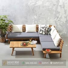 Selain itu, kamu juga bisa cek harga terbaru sofa leter l dan diurutkan dari harga yang termurah! Sofa Leter L Minimalis Jari Jari Jayafurni Mebel