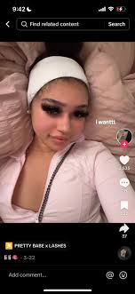 who can do my lashes like this?