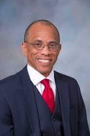 Donna Milhouse's Instagram, Twitter & Facebook