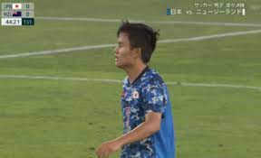 올림픽 축구 에서는 각국 유니폼엔 해당 국가의 축구 협회 엠블럼을 못하기 때문에 유니폼 엠블럼을 사용할 것. 8lyg0rixg9j0dm