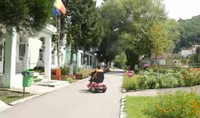 Mai ales pentru cei care locuiesc dintotdeauna sau de foarte mult timp in bucuresti. Video ReÈiÈa Povestea Unui CÄmin De BÄtrani Reabilitat Cu Bani Europeni