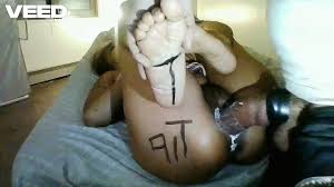 AFRIKA PORNO SVĚTLE HNĚDÁ SEXY EBENOVÉ PRSTY TETOVÁNÍ NOHY BBC