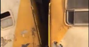 حادثة في قطار الشمال (الجزء الثاني). Ø£ÙˆÙ„ ÙÙŠØ¯ÙŠÙˆ Ù…Ù† Ø­Ø§Ø¯Ø« Ù…Ø­Ø·Ø© Ø§Ù„Ù…Ù†ØµÙˆØ±Ø© Ù„ØªØµØ§Ø¯Ù… Ù‚Ø·Ø§Ø± Ø¨Ø§Ù„Ø­Ø§Ø¬Ø² Ø§Ù„Ø£Ø³Ù…Ù†ØªÙ‰ Ø§Ù„ÙŠÙˆÙ… Ø§Ù„Ø³Ø§Ø¨Ø¹