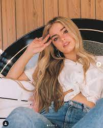Addison rae height and weight are 5 feet 6 inches tall & 55 kg. Addison Rae Biography Age Wiki Height Weight Family Boyfriend Birthday Wupedia
