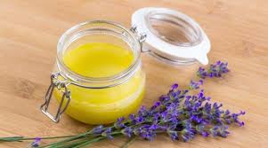 Lavendelsalbe Beruhigt Den Korper Und Geist Lavendel Lavendel Rezepte Salben Selber Machen