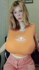 Kitty_Keetttt Model Profile On MilkshakeTUBE