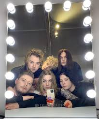 Blind channel will represent finland at the eurovision song contest 2021 in rotterdam with the song dark side. Ooem3ebv9jgzbm