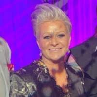 Beth Whalen's Instagram, Twitter & Facebook