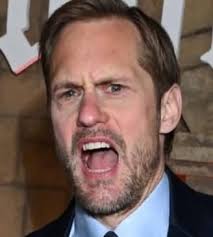 Alexander Skarsgard at the LA premiere „Nosferatu” 12/12/24 :  r/alexanderskarsgard