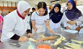 We did not find results for: 10 Pelajar Korea Selatan Timba Pengalaman Di Malaysia