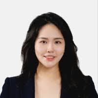 Jenny Han's Instagram, Twitter & Facebook