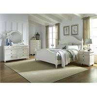 Upholstered in tufted chenille, laced with tones of white, tan and brown threading, this bed features an antiqued white finish with heavy chipping. Liberty Furniture Harbor View Ii 5 Piece King Poster Bedroom Set 631 Br Kpsdmcn
