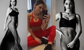 Sempre bellissima e in perfetta forma, la cantante, tra un impegno di. Anna Tatangelo La Foto Sexy Che Sconvolge Gelosia O Ripicca A D Alessio Primapagina Calciomercato Com