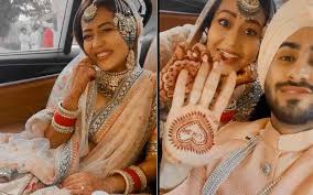 Playback singer neha kakkar and beau rohanpreet singh recently tied the knot in a beautiful sikh ceremony in delhi. Neha Kakkar Rohanpreet Singh Call Themselves Sabyasachi Couple As They Deck Up In Designer S Outfits Recreate
