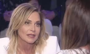 Simona Ventura a Verissimo: "Ho lanciato io Belen. Morgan? Maria merita..." 