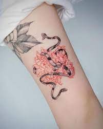 2 Tumblr Tattoos Snake Tattoo Design Tattoos For Women