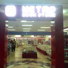 Стоките в магазина са изключително. Metro Book Store Metrobook1 Twitter