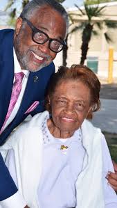 The Arts Pavilion at the Central Avenue Jazz Festival is celebrating its  10th anniversary! Join us as we mark a decade of artistic brilliance at our  upcoming outdoor extravaganza