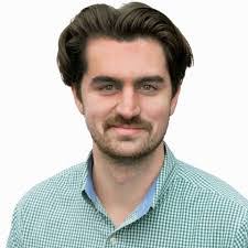 Lisa Guttman's Instagram, Twitter & Facebook