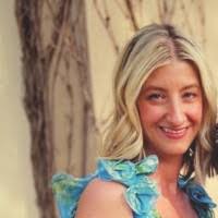 Beth Mack's Instagram, Twitter & Facebook