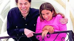 Silvio começou citando a atração mais recente da qual a apresentadora fez parte: Onde Mora O Silvio Santos Atualmente Famosos Cultura Mix